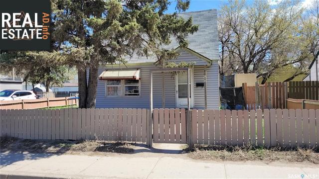 Property 1326 Idylwyld Drive N main img