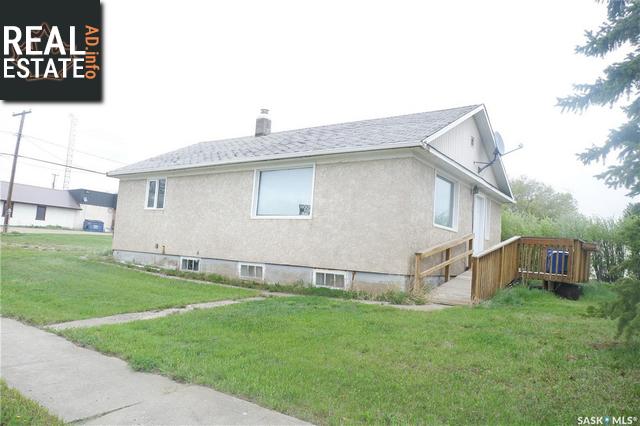 Property 102 Dominion Avenue W main img