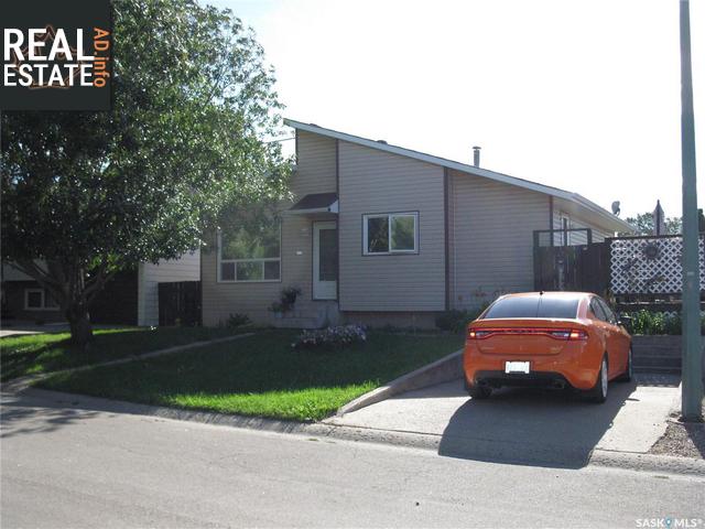 Property 1414 Sioux Crescent Sw main img