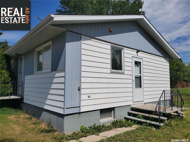 Property 232 Carment Avenue img1
