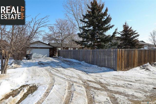 Property 840 Woodland Bay main img