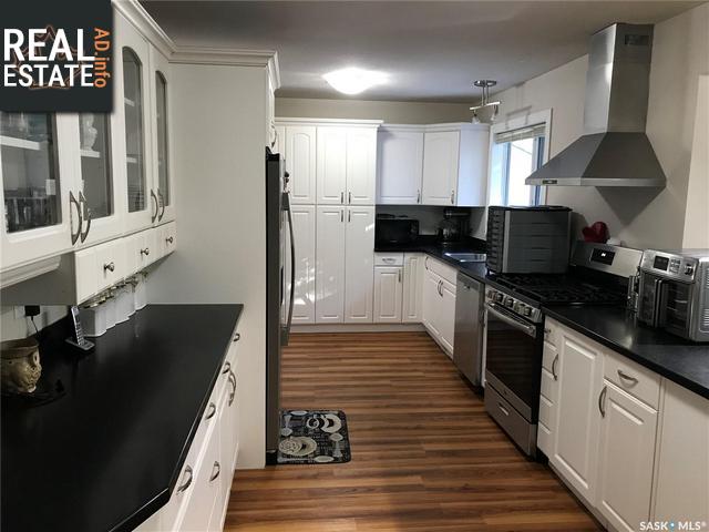 Property 3417 11th Street W img1