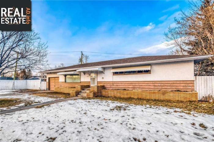 Property 2236 26 Av Sw main img