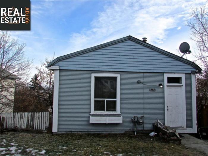 Property 4012 Centre A St Ne main img