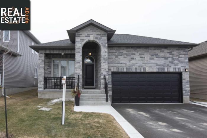 Property 1288 Carfa Cres main img