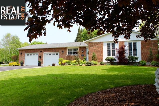 Property 14 Campbell Cres main img