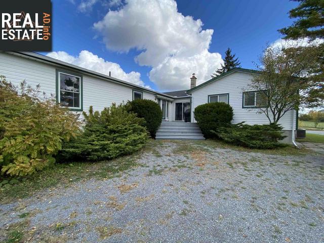 Property 4127 Sydenham Rd main img