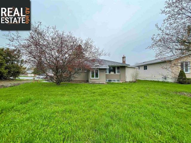 Property 740 Collins Bay Rd main img