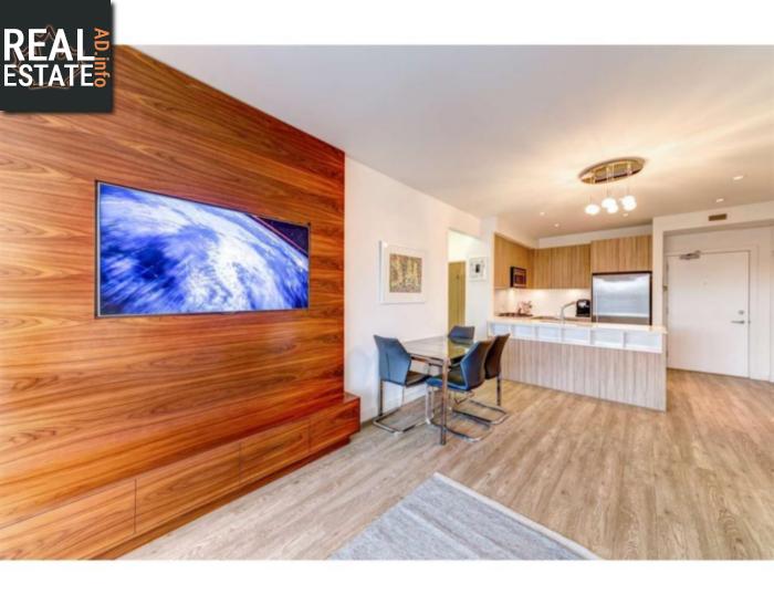Property 404 1061 Marine Drive main img