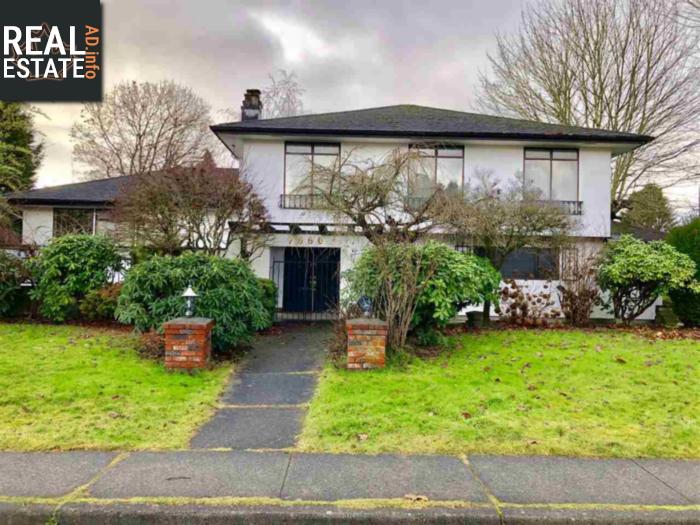 Property 7660 Malahat Avenue main img