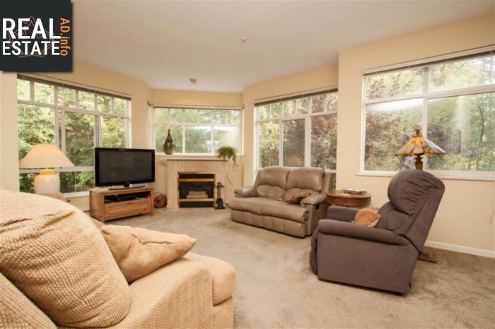 Property 219 630 Roche Point main img