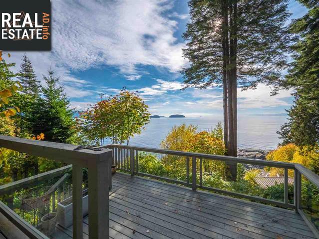 Property 877 Gower Point Road main img