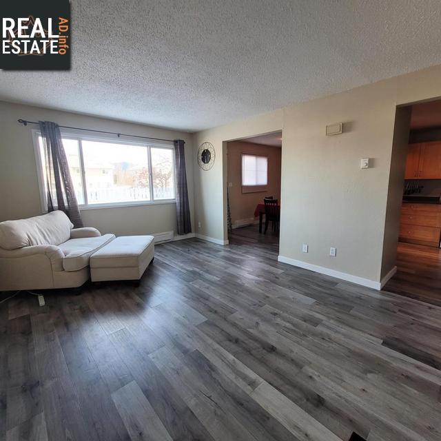 Property 39 301 Stuart Drive img1