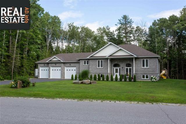 Property 1391 Rimkey Cres main img