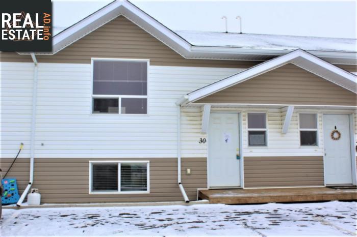 Property 30 200 Hiebert Cres main img