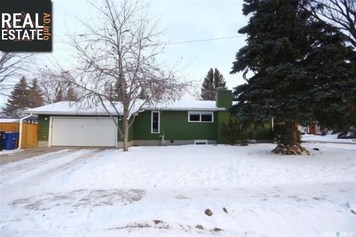 Property 2 Simpson Cres main img