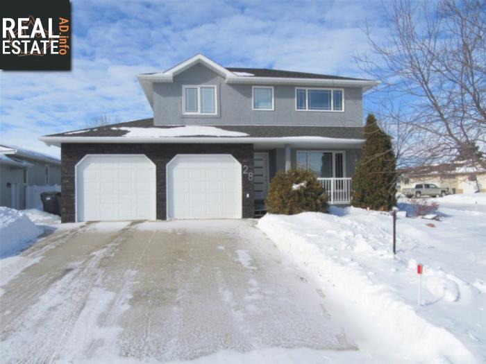 Property 28 Campbell Cres main img