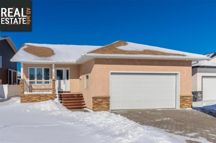 Property 176 Beechdale Cres main img