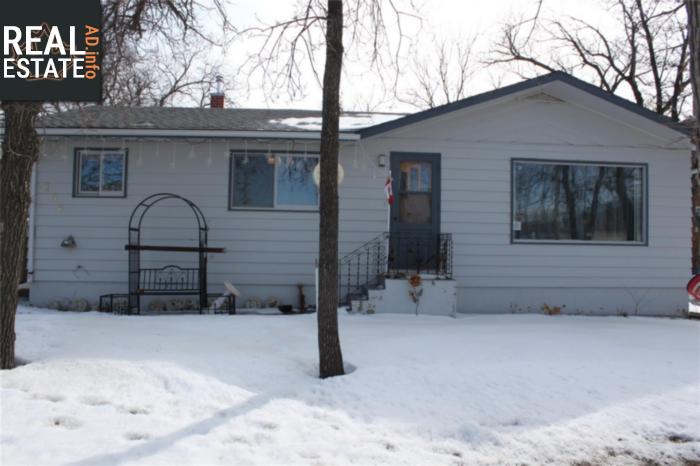 Property 102 3rd Ave E main img