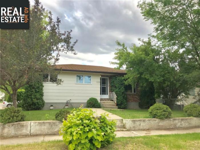 Property 103 Coteau St W main img