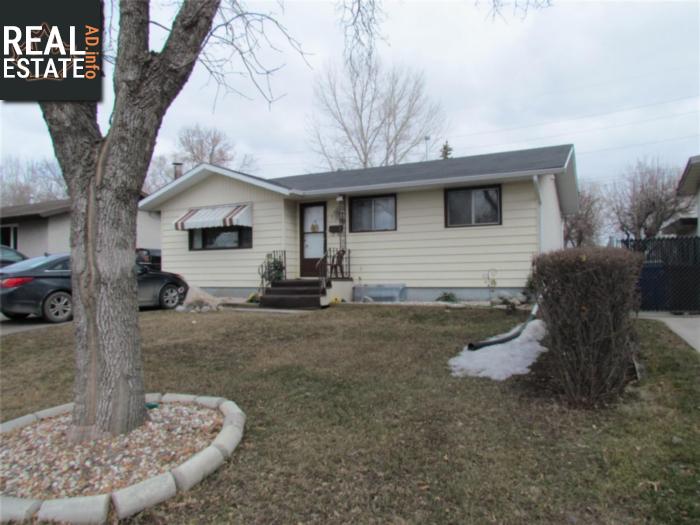 Property 126 Milford Cres main img