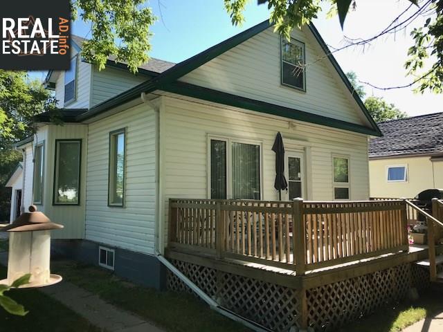 Property 202 6th Ave E main img