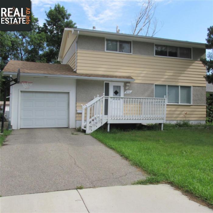 Property 216 Mckee Cres main img