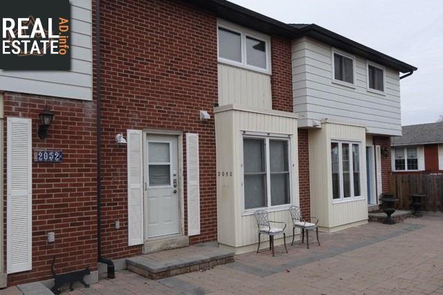 Property #2-2050 Lakeshore Rd W main img