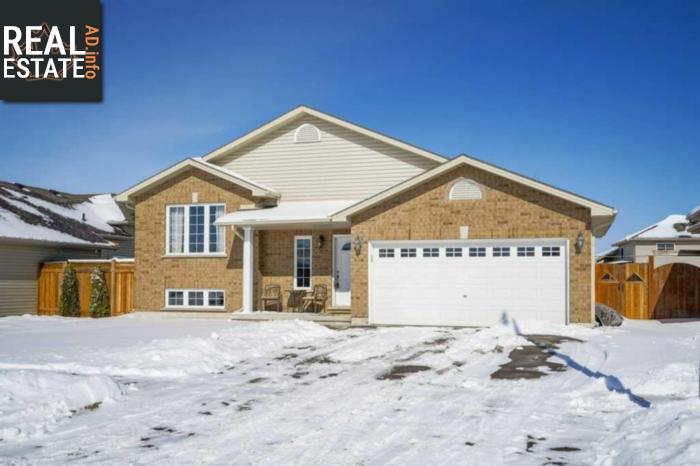Property 11 Donald Cres main img