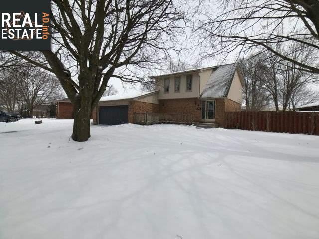 Property 8 Devon Crt main img