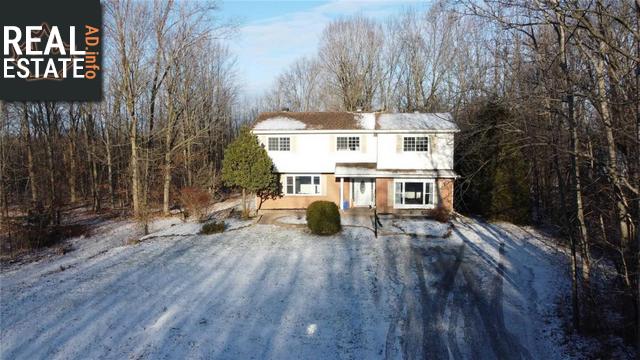 Property 299 Felton Cres main img