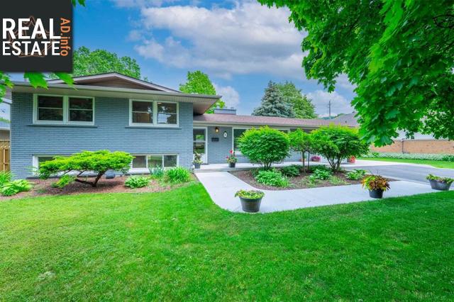 Property 30 Oriole Cres main img